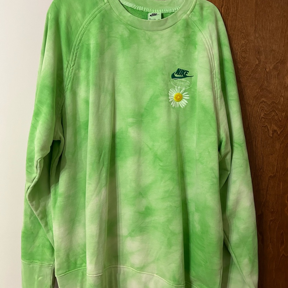 Nike Green Tie-Dye Sweatshirt with Daisy Logo